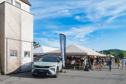100m26050